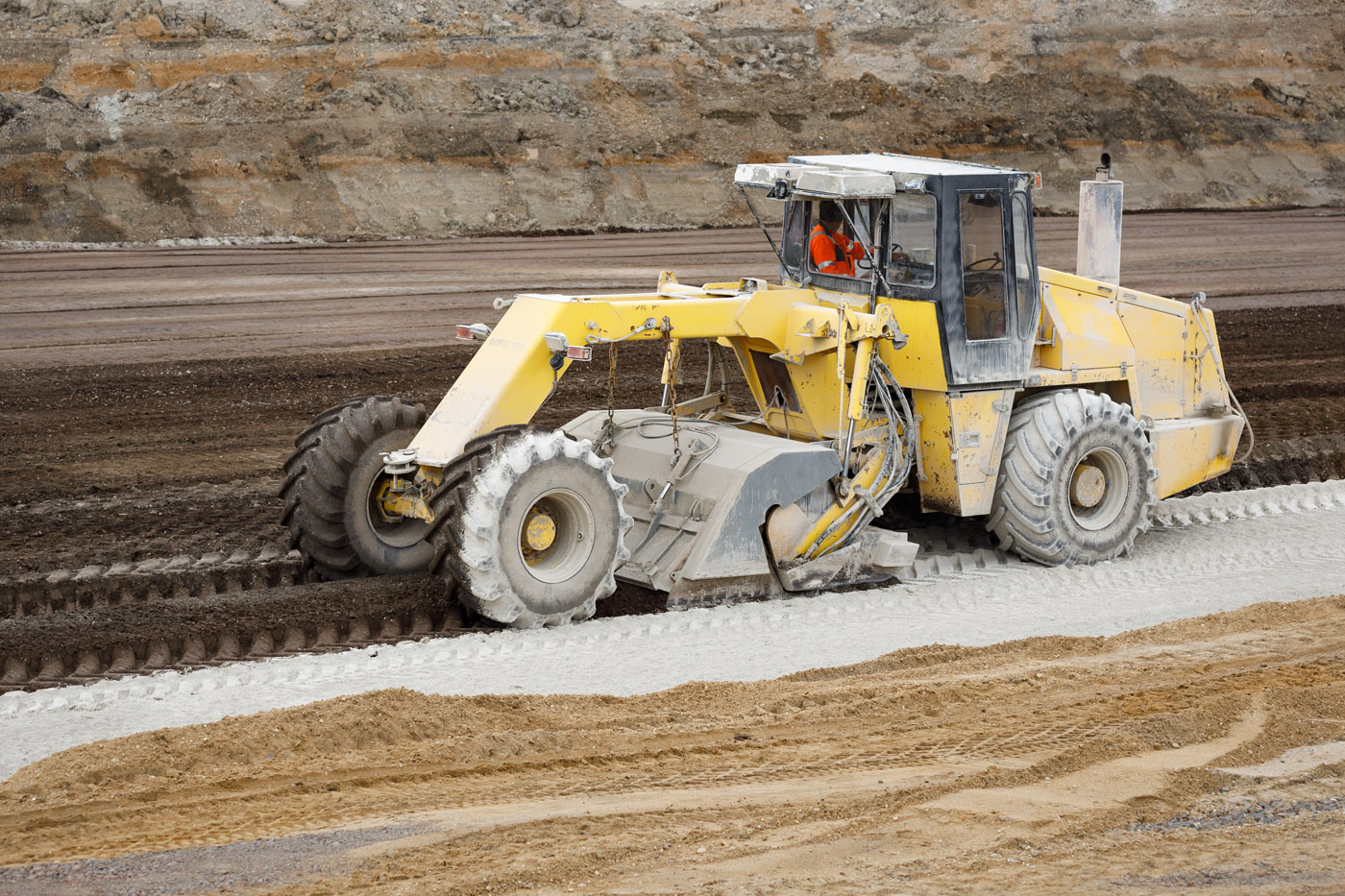 BAB A72 Autobahnbau BOMAG M121 Bodenfräse Zementkalk